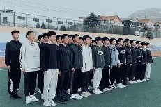 手机看体育-包含青岛黄海在客场不敌对手，失去积分的词条