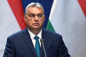 Android体育APP-包含匈牙利队队员集体发威，稳住局势逼平对手的词条