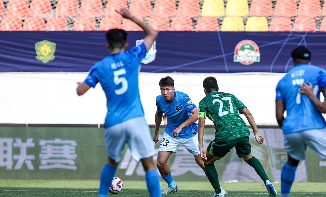 关于国安连续两场失利，教练组需调整阵容提升实力的信息