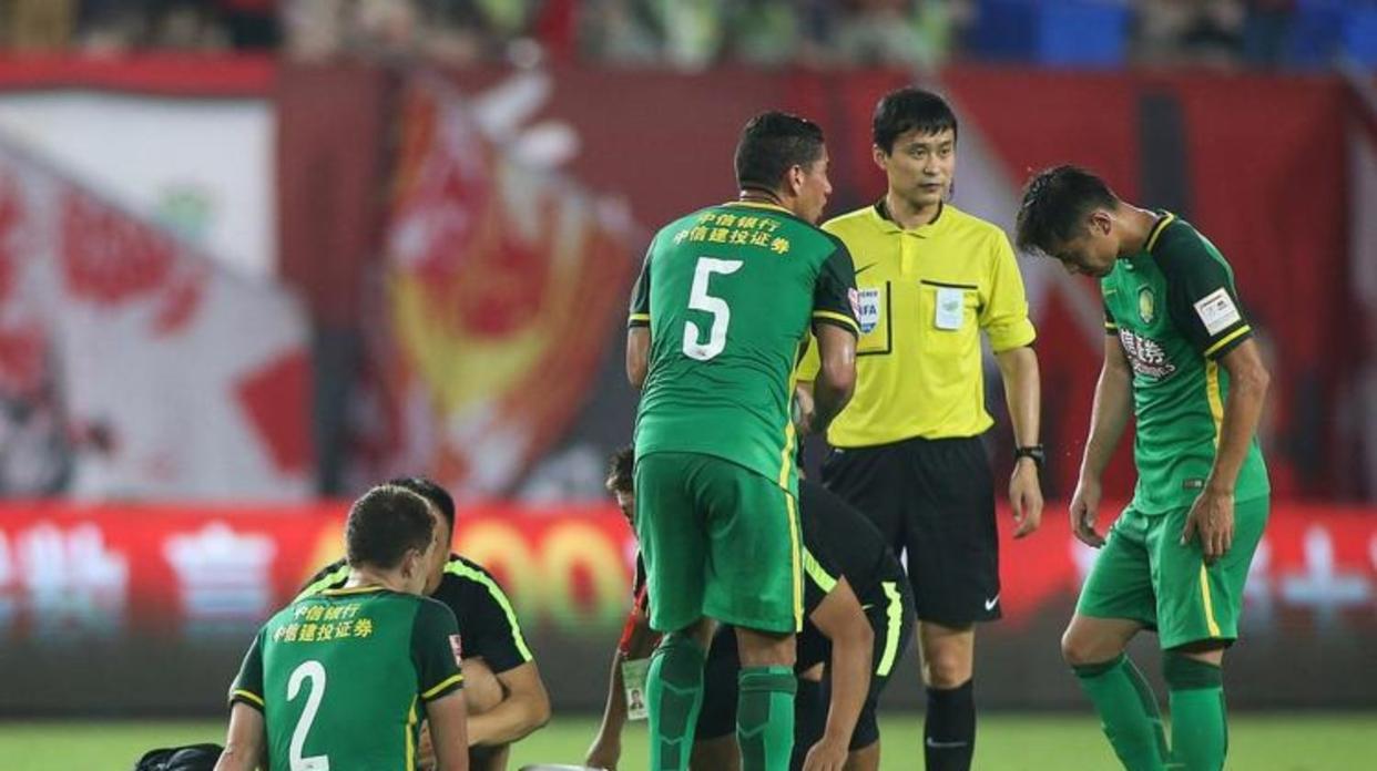 关于国安连续两场失利，教练组需调整阵容提升实力的信息