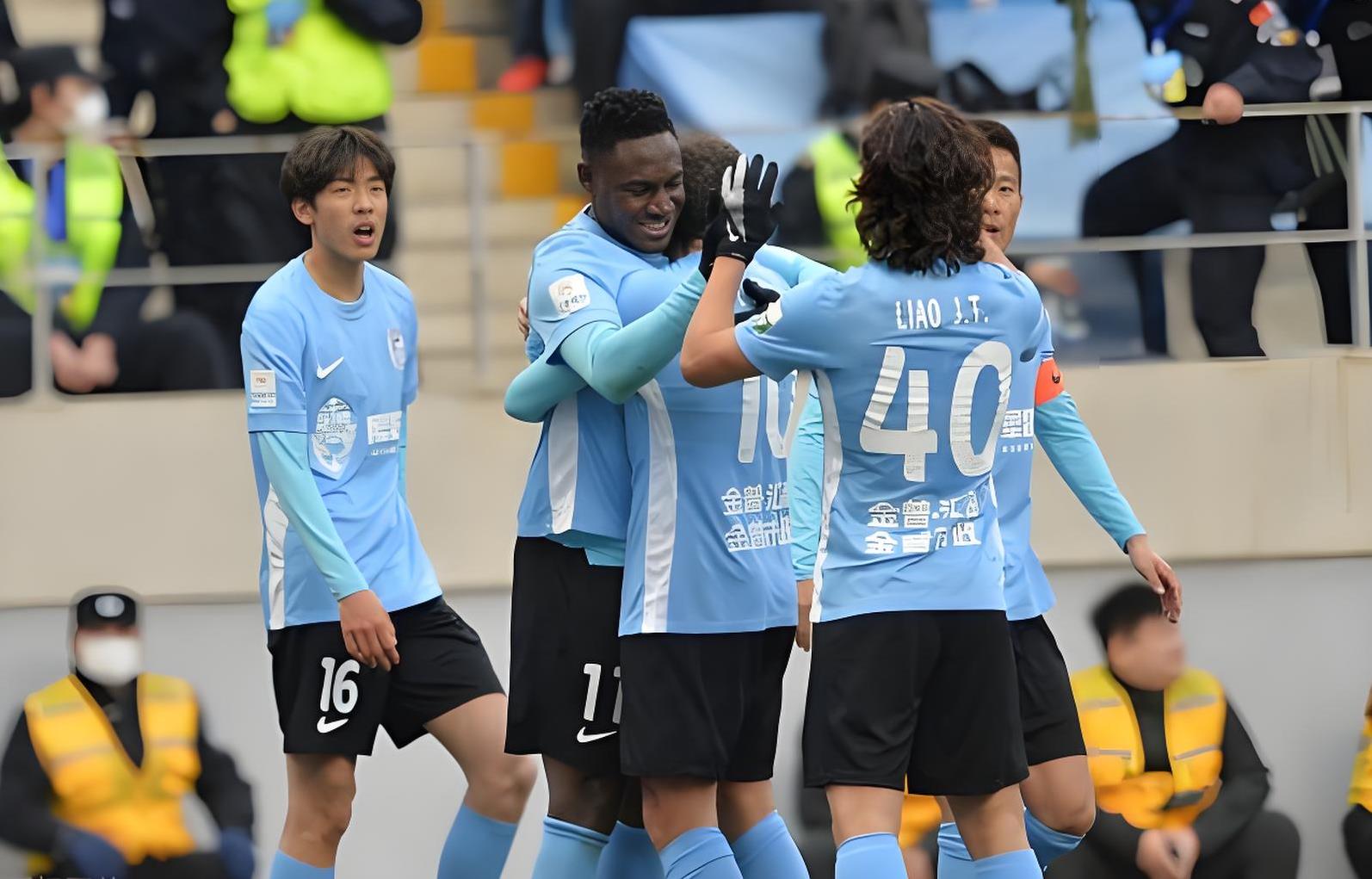 大连独跨中国四海中的两个海是黄海和? 大连独跨中国四海中的两个海是黄海和?