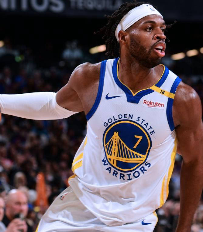 开拓者队主场作战，大胜对手展现实力